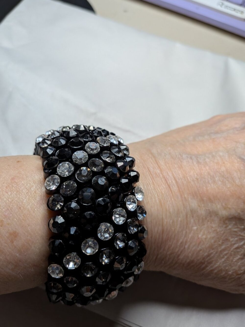 Black Acrylic Rhinestone Stretch Bracelet
